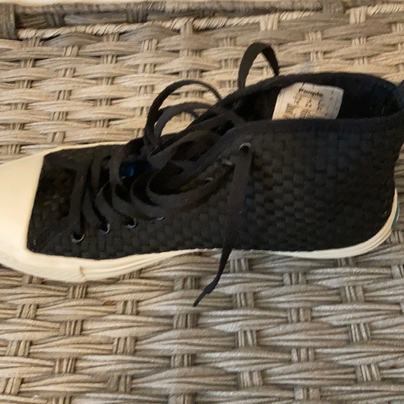 Sneakers - Picture 5 of 11